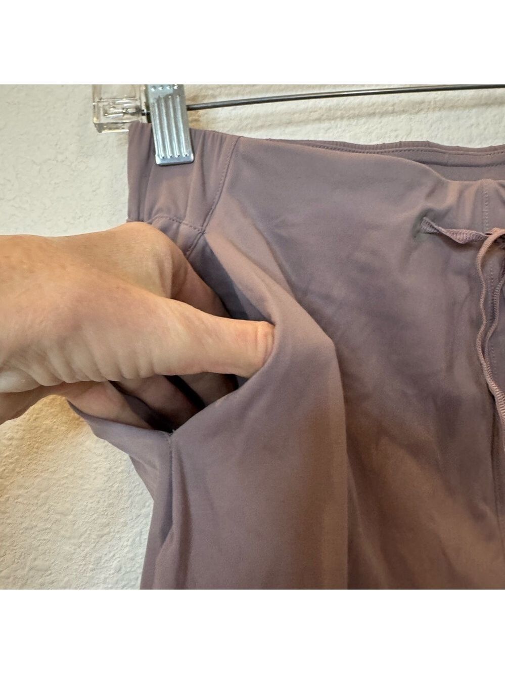 BAJIO *RARE* Insanely Soft Joggers - Picture 8 of 15